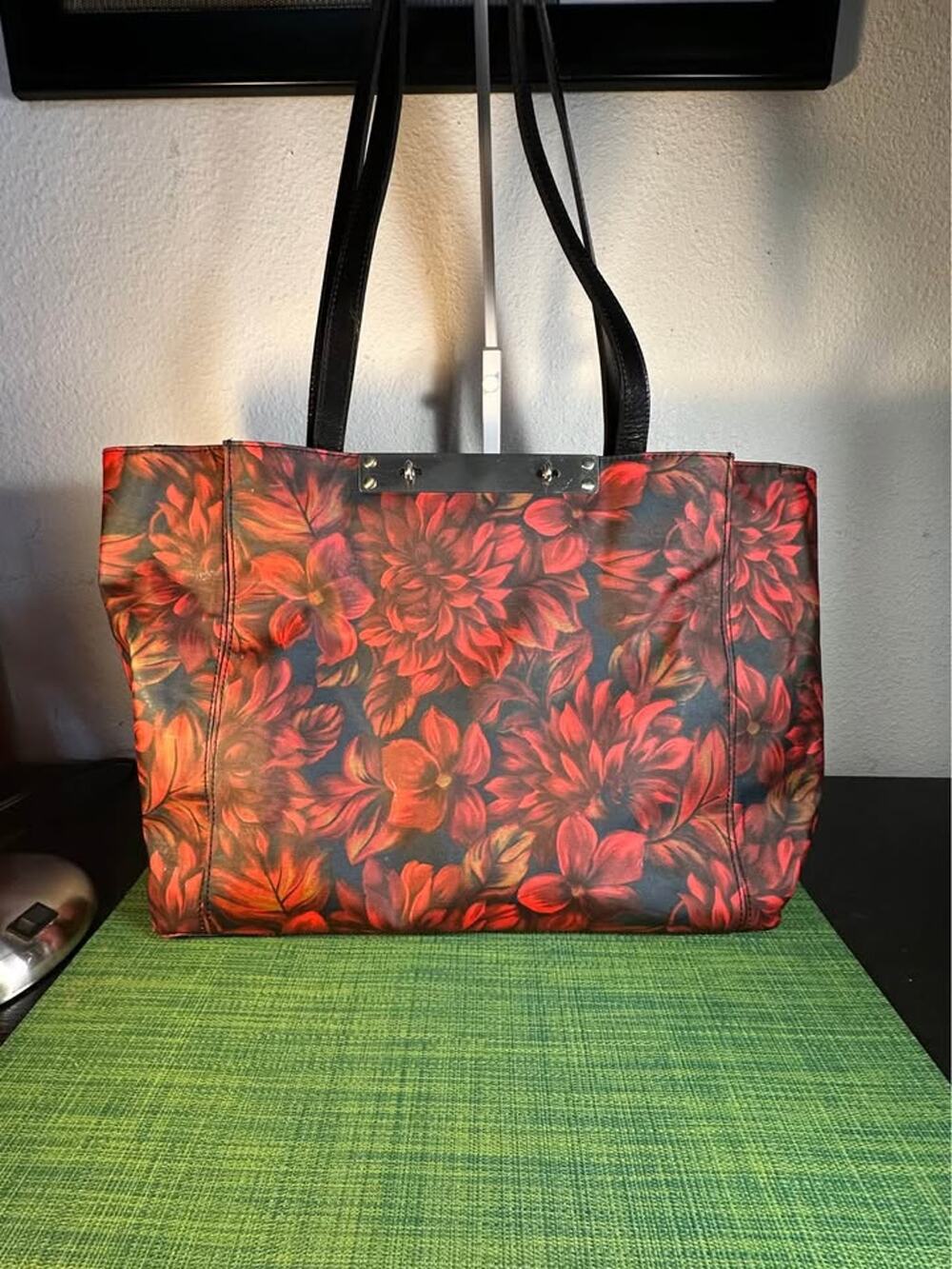 Patricia Nash Silvi Travel Tote – Rustic Mums Floral Print Leather